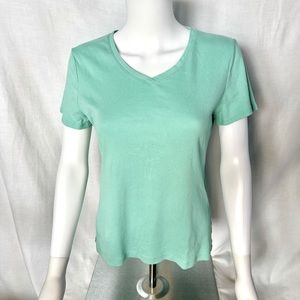 Women's V-neck shirt